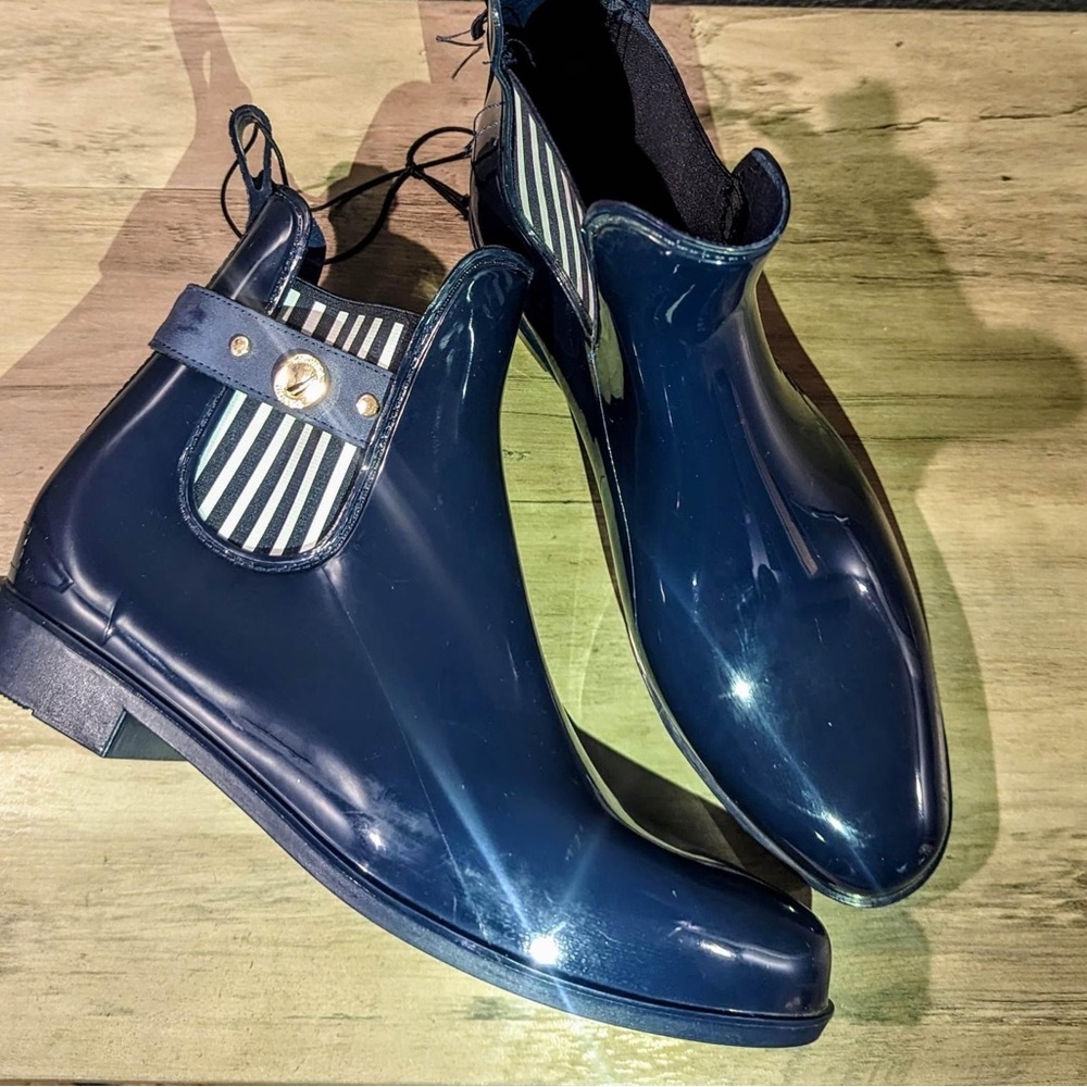Rain boots